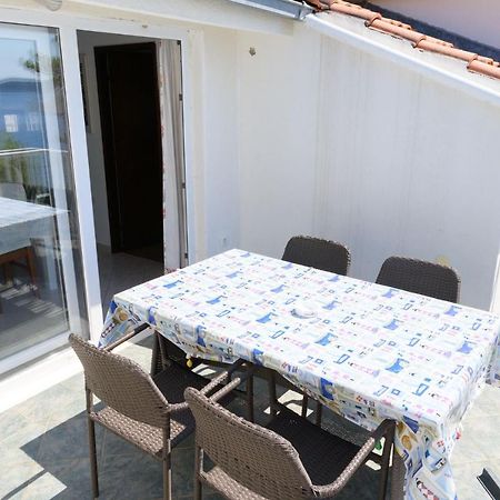 Ratak House Apartment ปริซบา ภายนอก รูปภาพ
