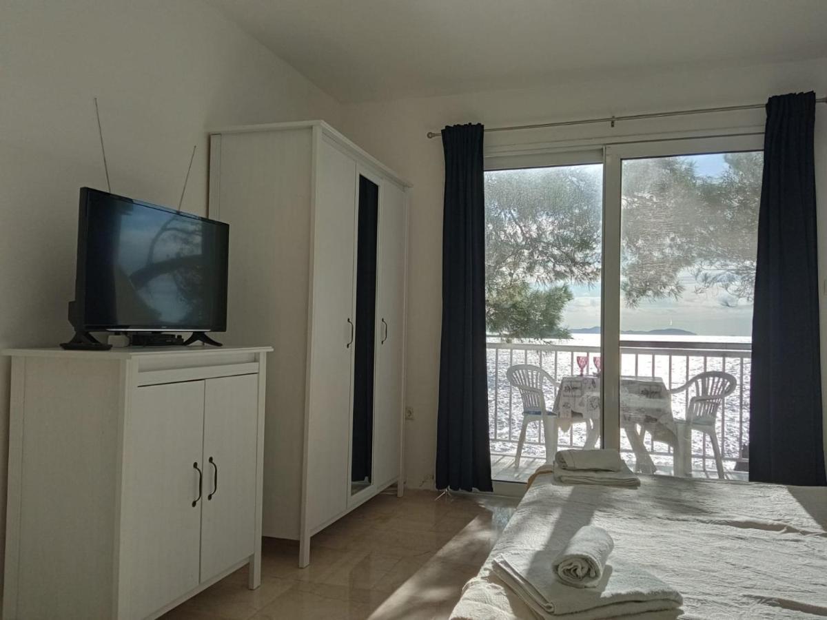 Ratak House Apartment ปริซบา ภายนอก รูปภาพ