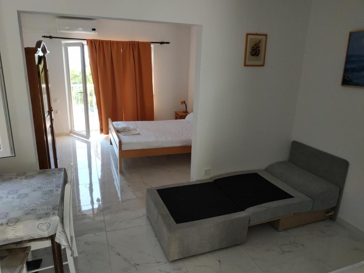 Ratak House Apartment ปริซบา ภายนอก รูปภาพ